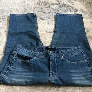 END OF YEAR SALE! | Nine West Cigarette Skinny Capri Jeans